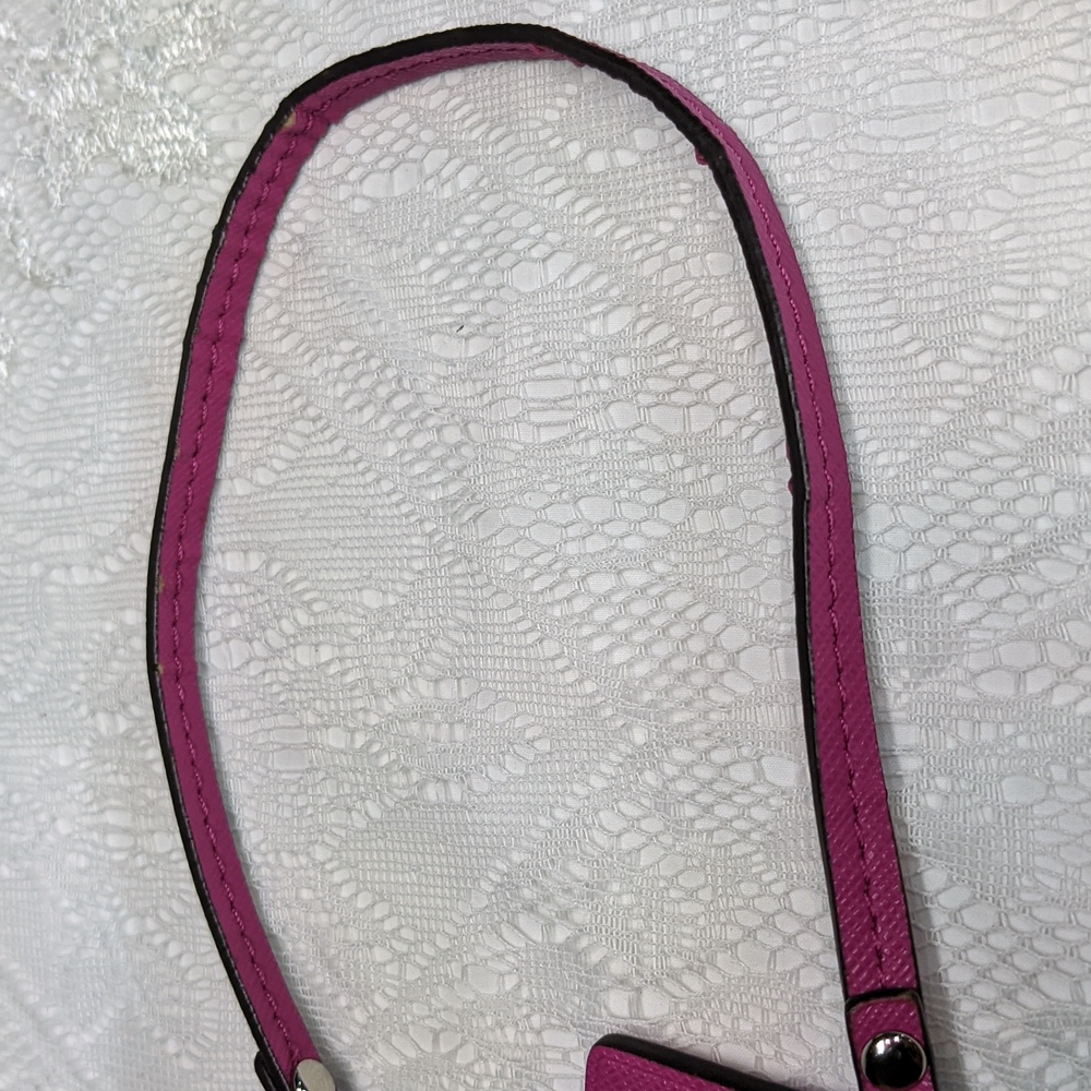 Coach Tan & Pink Coated Canvas Wristlet With Pink Hangtag, Signature Print Cs - Picture 11 of 12